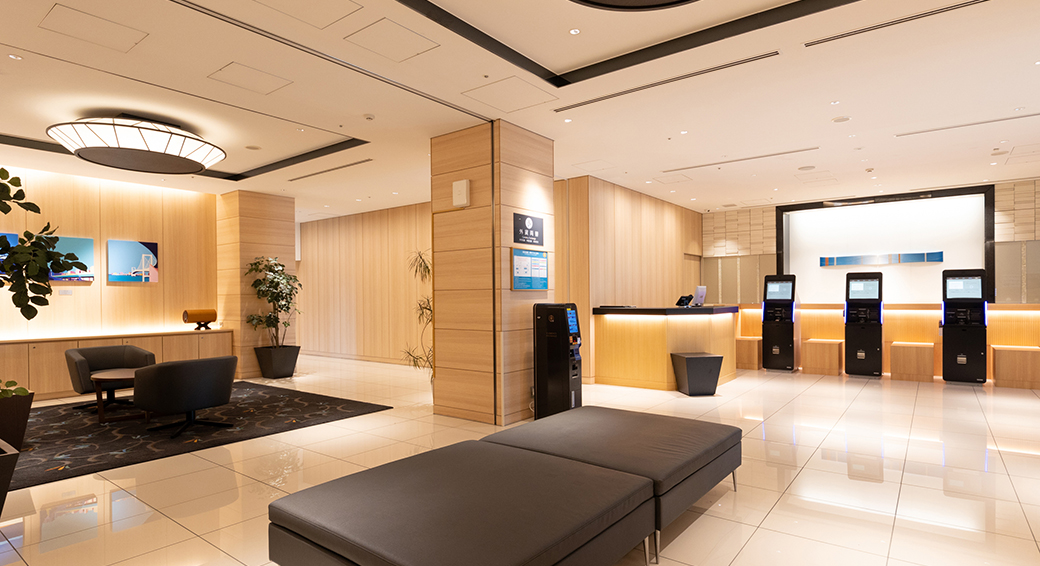 "Keikyu EX Inn Haneda" front desk