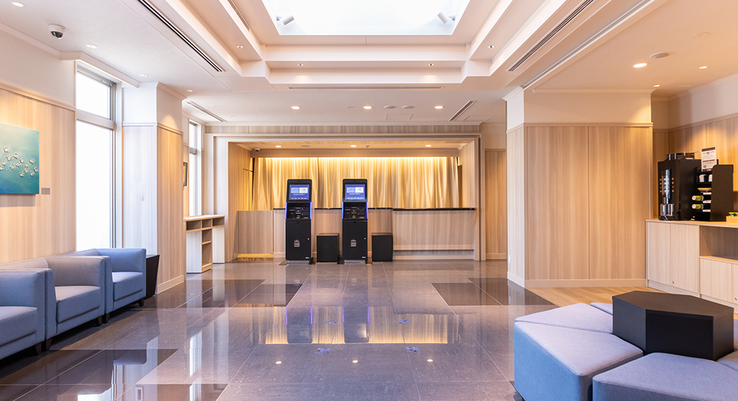 Front desk of "Keikyu EX Inn Shinagawa Shimbamba-Station North"