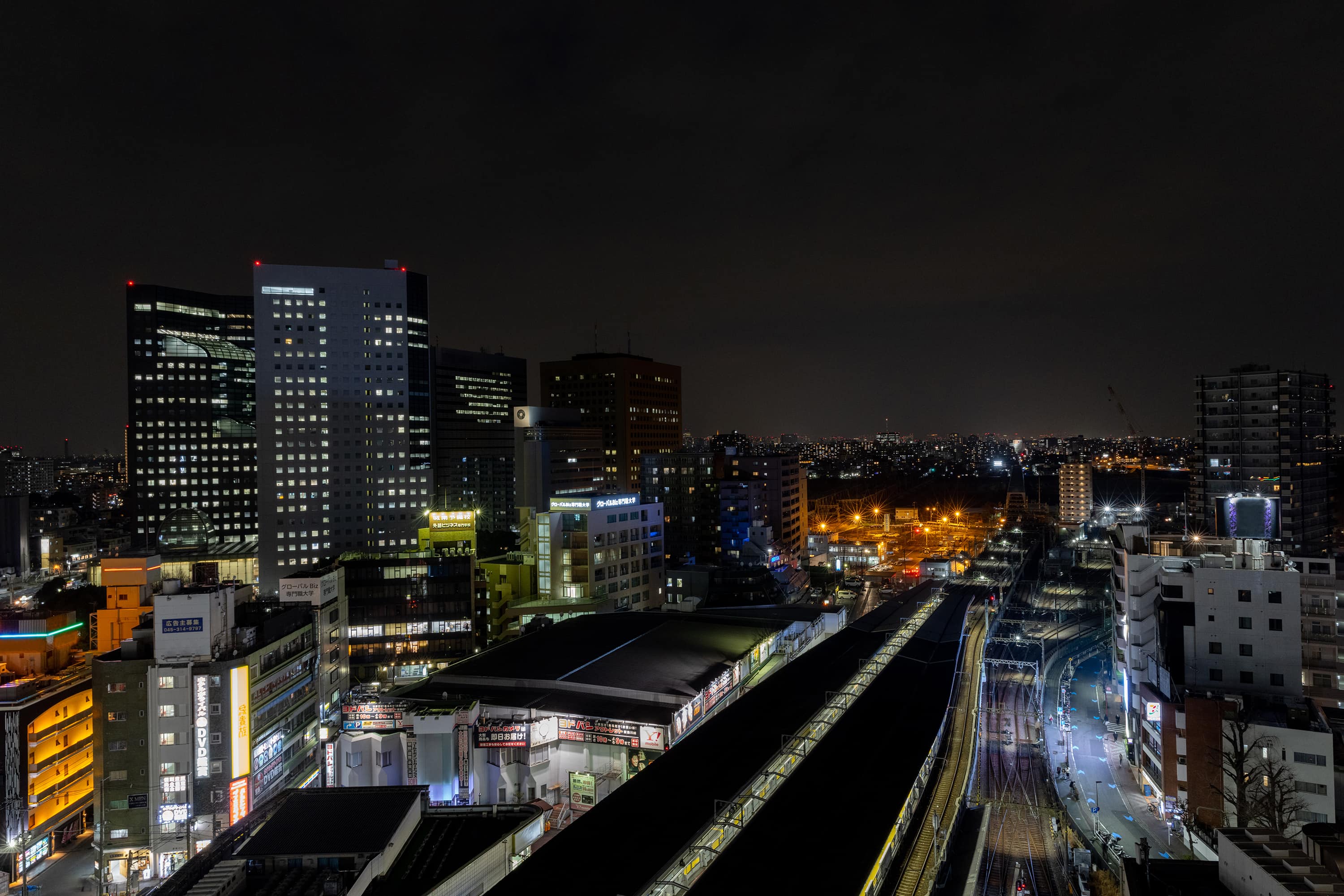 ホテル屋上から見える夜景｜京急 EXイン 京急川崎駅前