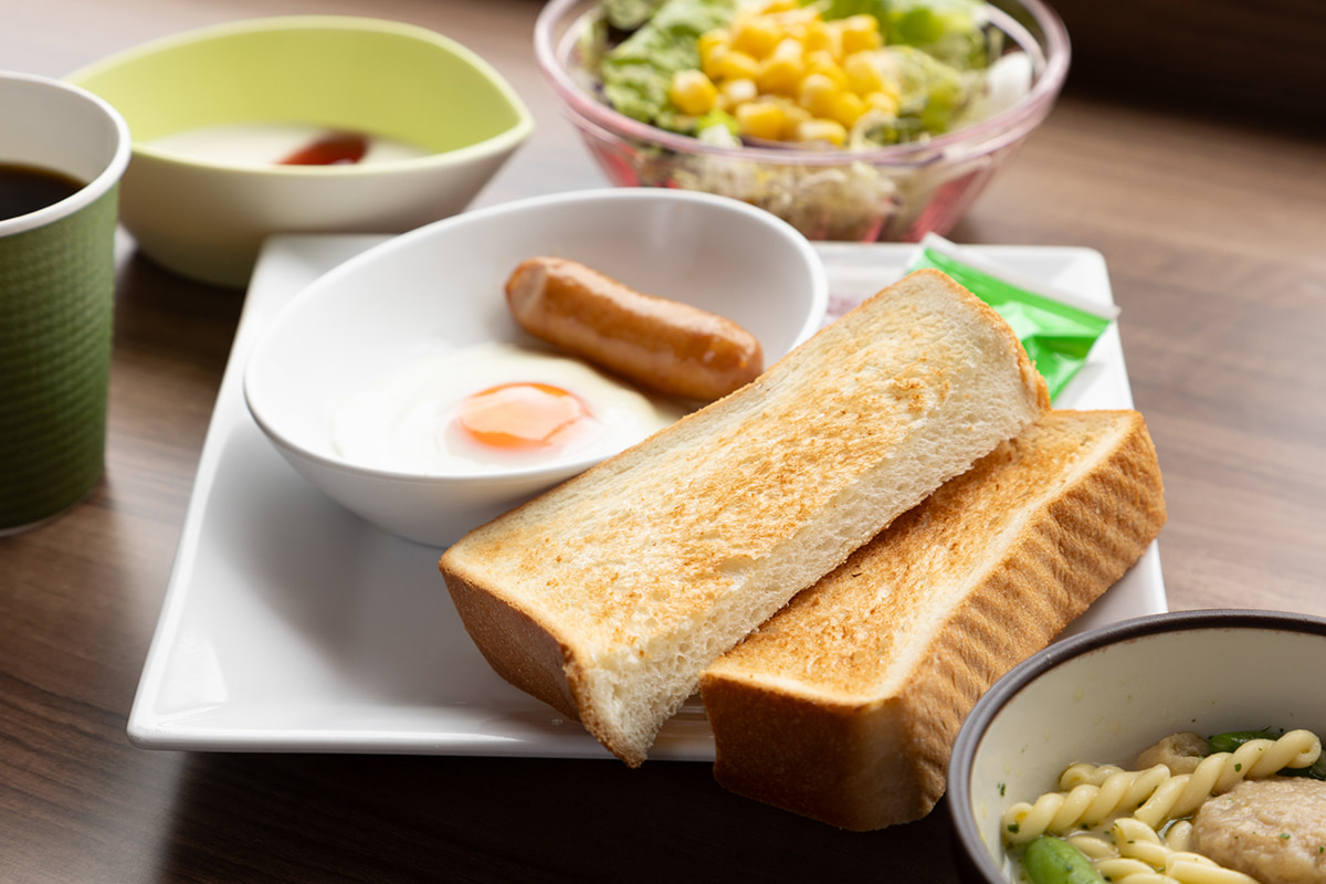 軽朝食イメージ｜2階ラウンジ内