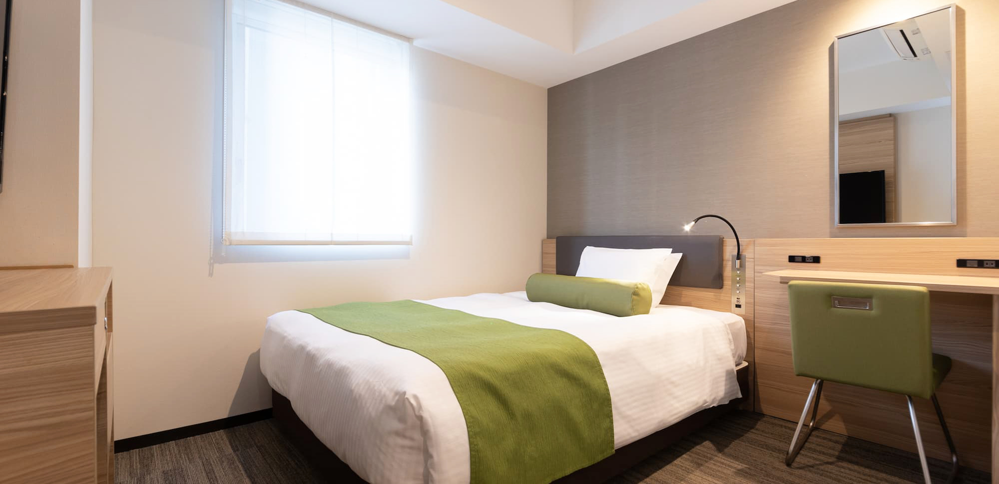 スタンダードセミダブル